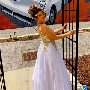Prom dress like brand new worn once